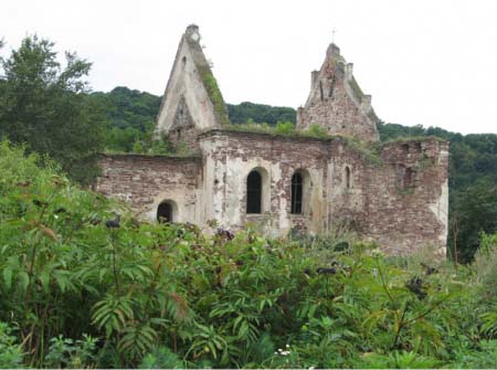 Ruiny Kościola w Czerwonogrodzie